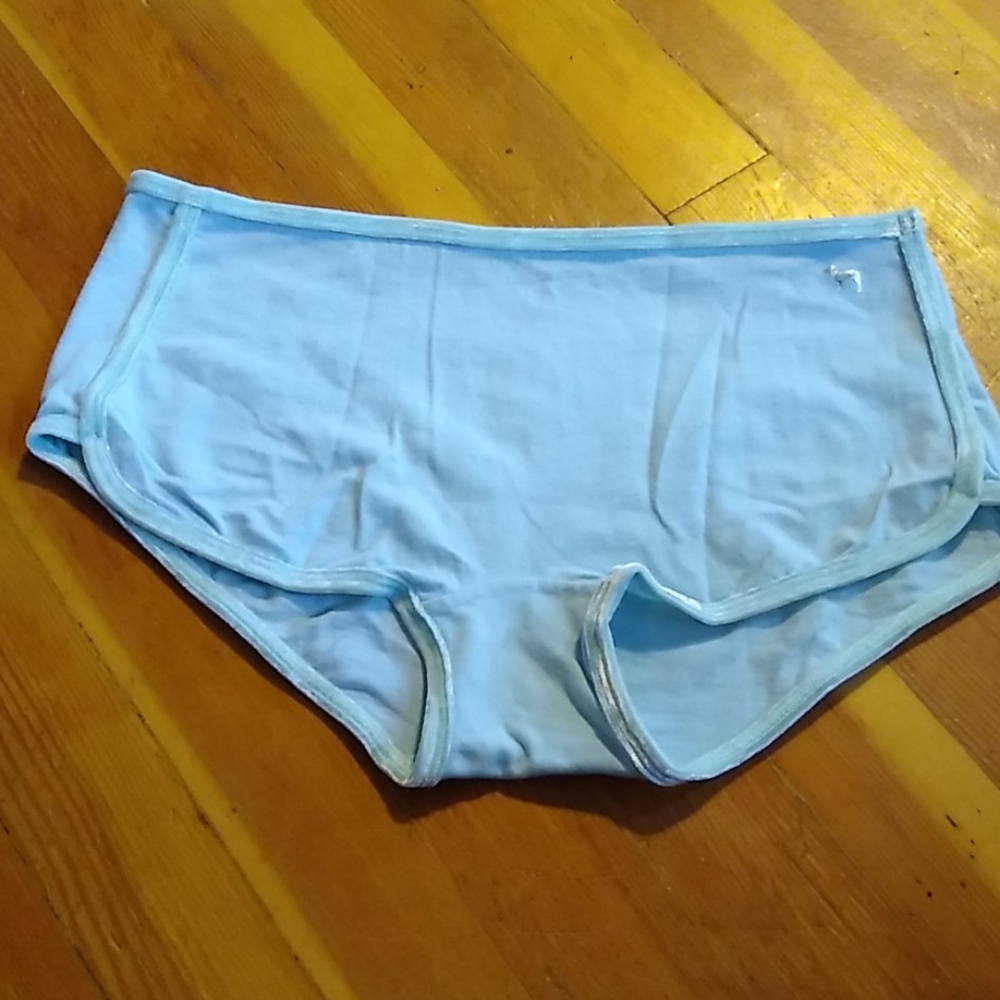 🚨3/$28🚨 NIP-PINK Velvet Trim Boyshort